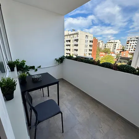 Luni Apartmants Vracar *