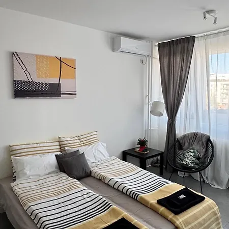 아파트 Luni Apartmants Vracar 베오그라드